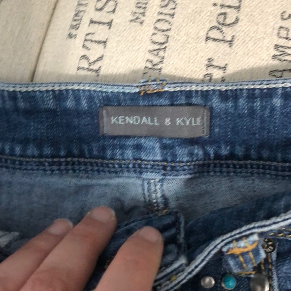 Kendall & Kylie ombré cutoff shorts size 3 - Picture 3 of 5